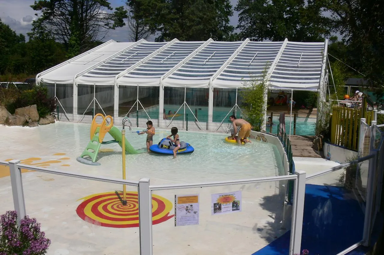 Campsite Camping Les Parcs Hotel Penestin